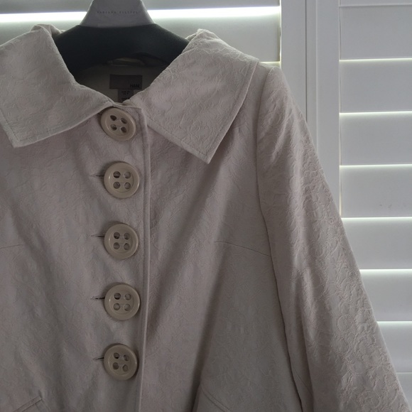 H&M spring coat - Picture 3 of 12